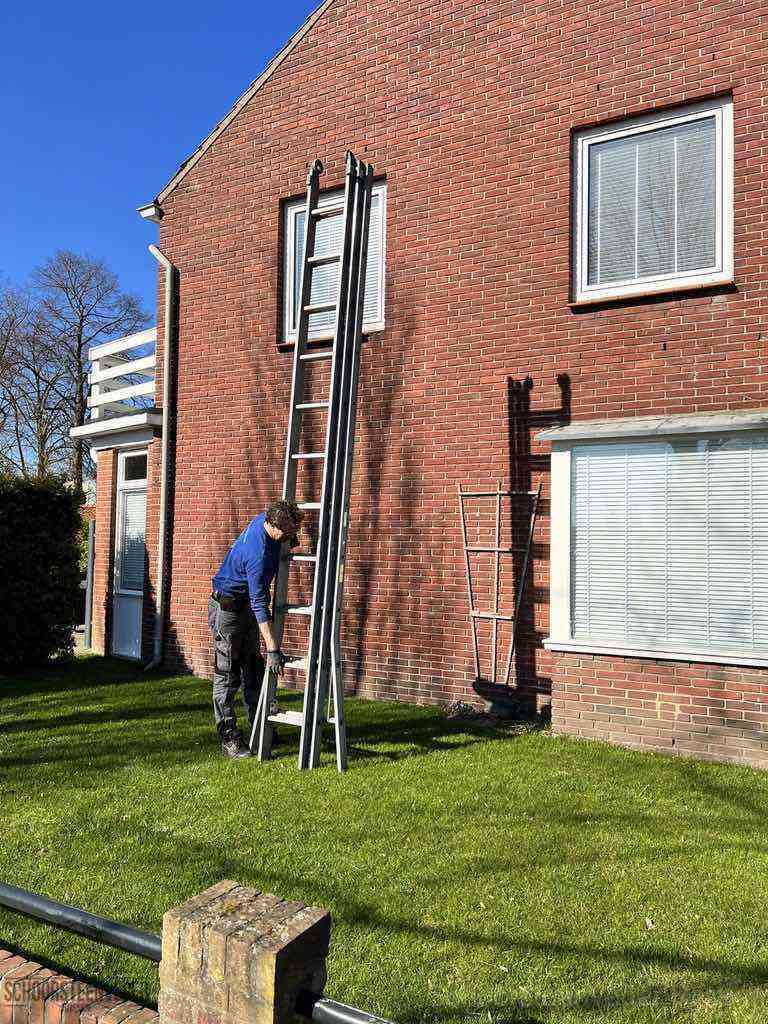 Rijssen schoorsteenveger huis ladder